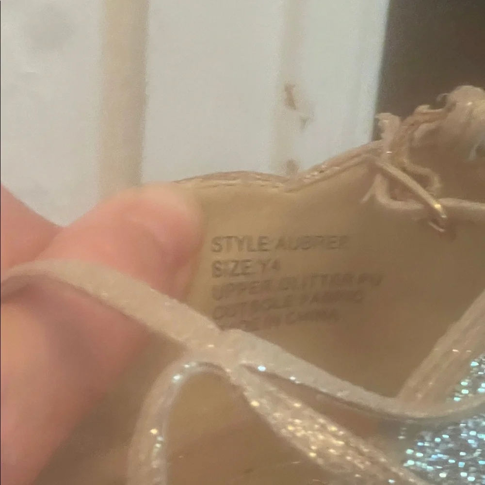 Joyfolie Sparkling Gold Sandals - Picture 9 of 12